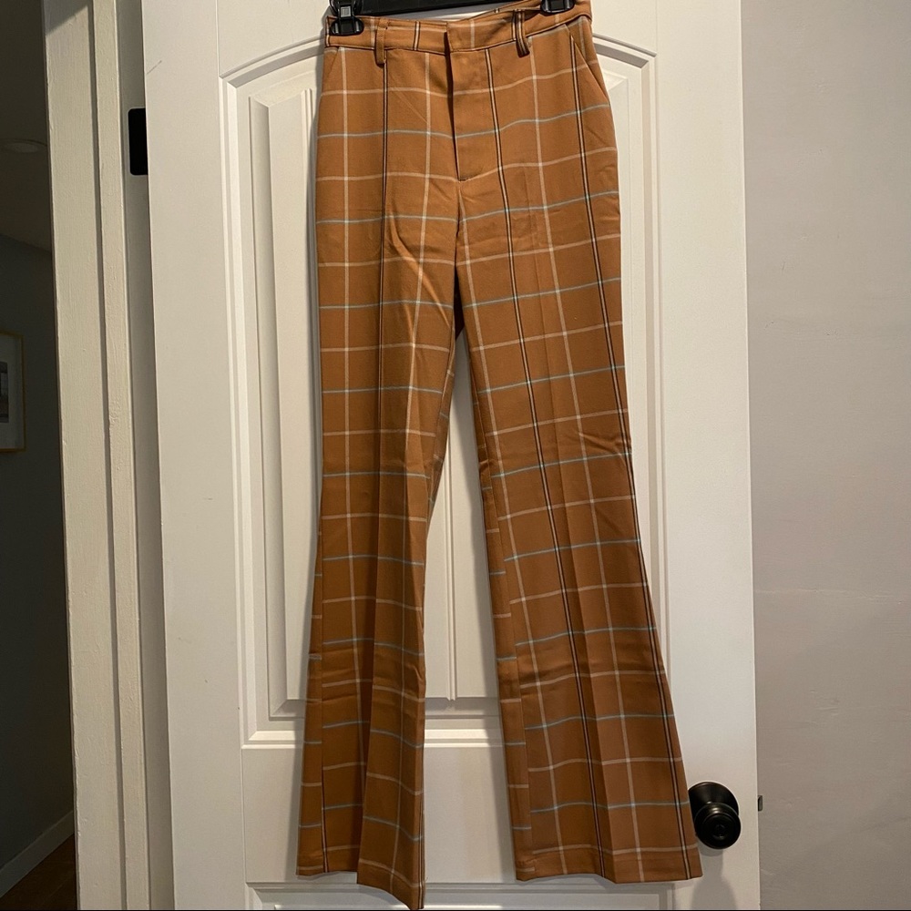 UO Sophie High-Waisted Flare Pants